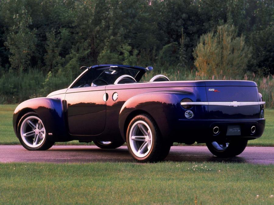  Chevrolet SSR Concept 2000 года  (фото 3 из 11)